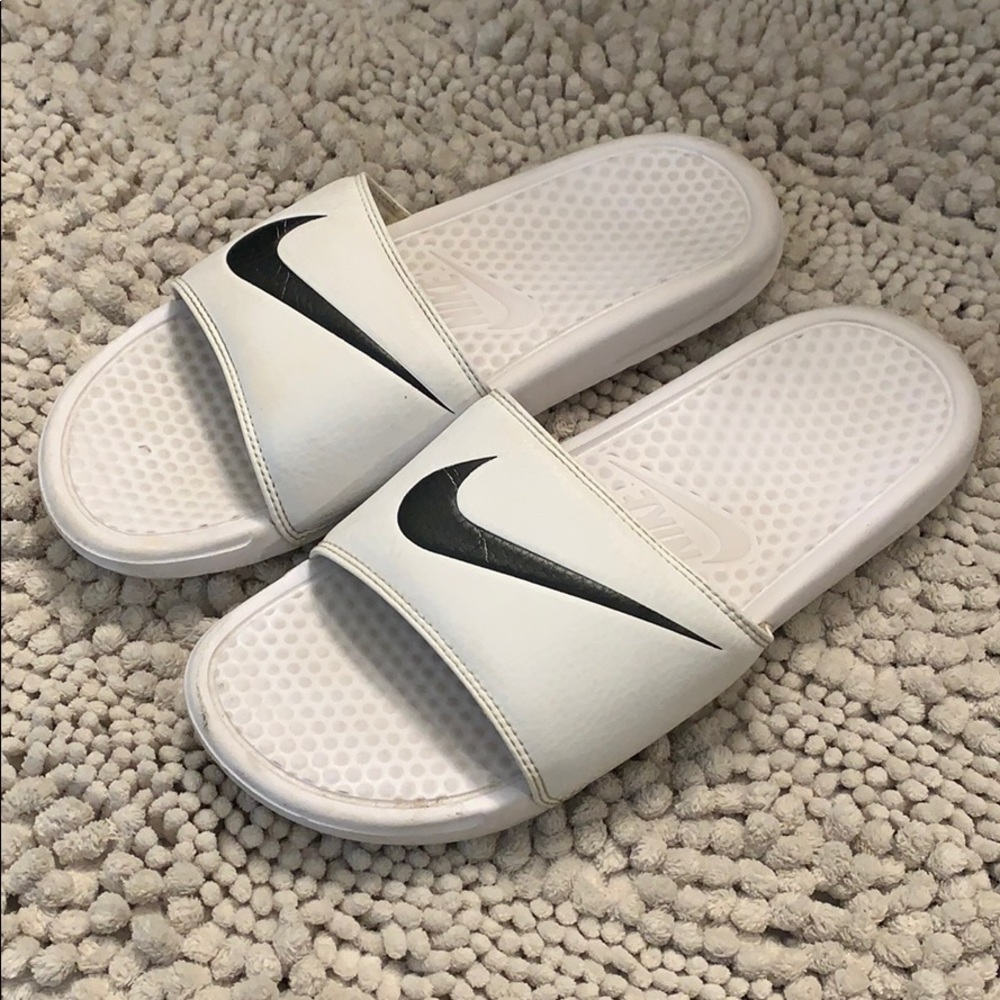 COPY - Nike slides